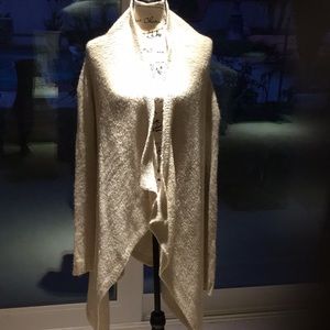 💛💛💛Super Stylish Sweater💛💛💛